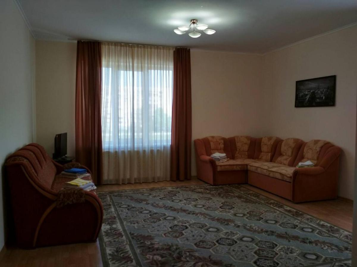Apartments Domovik Просторная Квартира С Видом На Горы Moukatcheve Extérieur photo