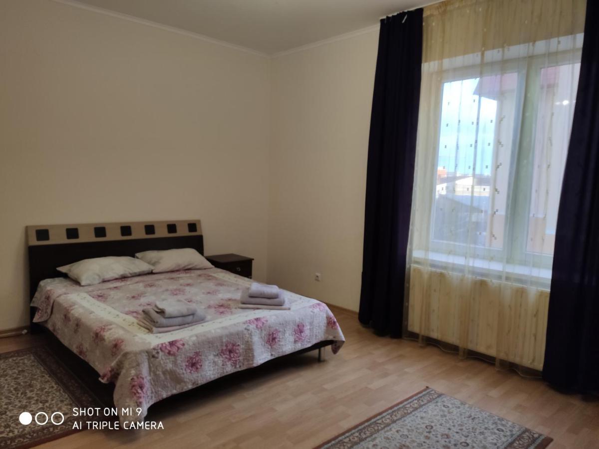 Apartments Domovik Просторная Квартира С Видом На Горы Moukatcheve Extérieur photo