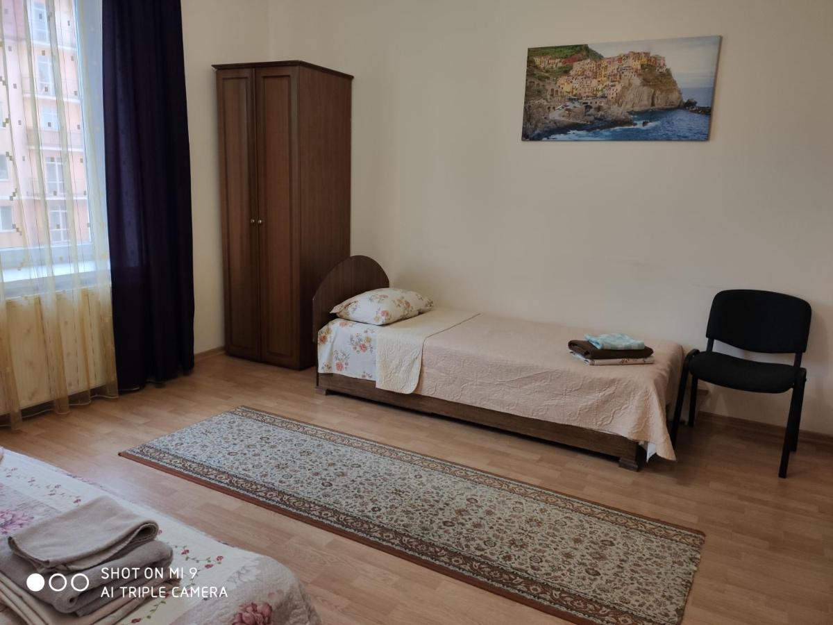 Apartments Domovik Просторная Квартира С Видом На Горы Moukatcheve Extérieur photo